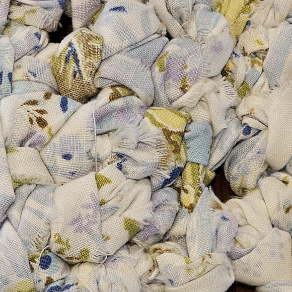 Handcrafted Oval Rag Rug - White and Blue - Picture 6 of 9